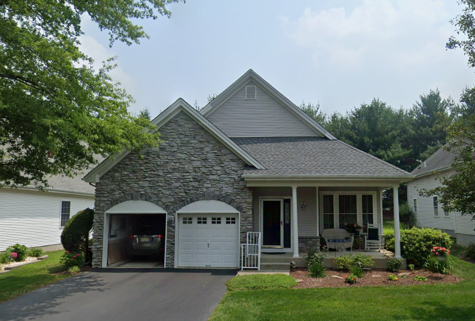 5-Inch Seamless Gutters and Gutter Guards - Hamilton NJ 5-inch seamless gutters and gutter guards installation in Hamilton NJ